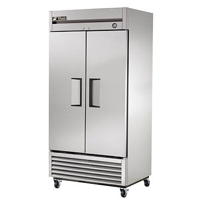 TRUE REACH-IN REFRIGERATOR 2 DOOR S / S